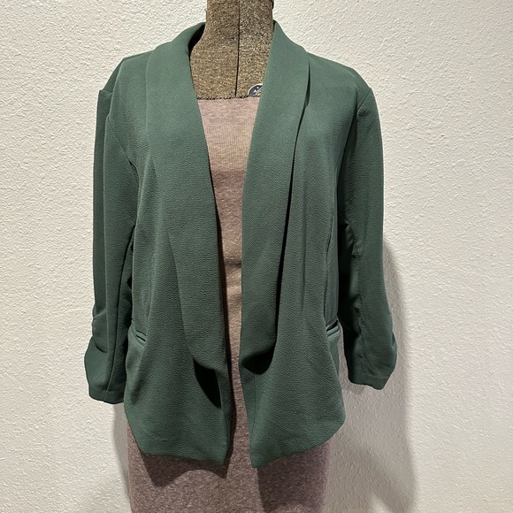 Torrid Open Front Draped Blazer – Size 2 (Plus, 2X) – Forest Green, 3/4 Sleeve - Picture 1 of 6